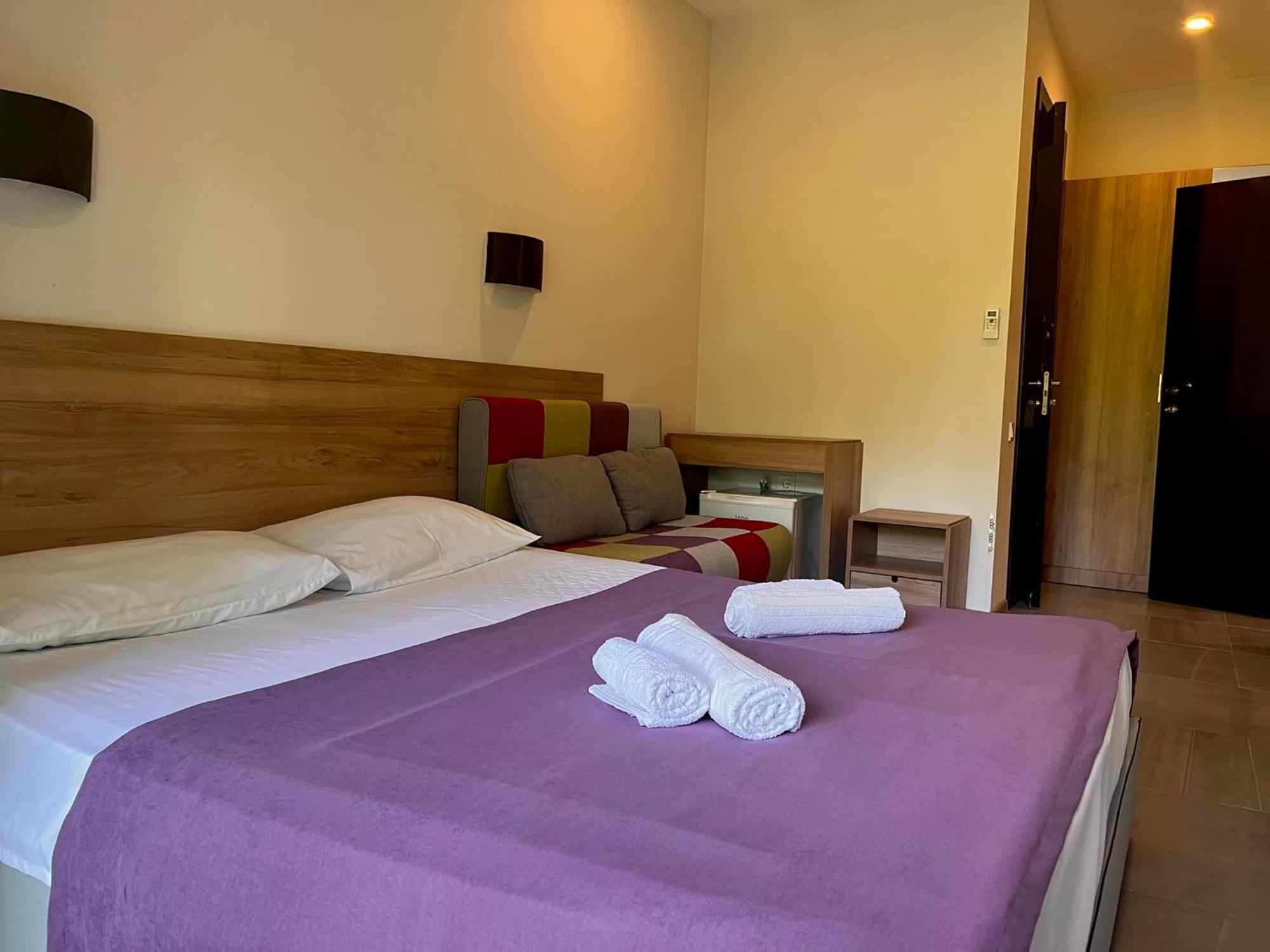 ホテル Ef Palace Shekvetili エクステリア 写真